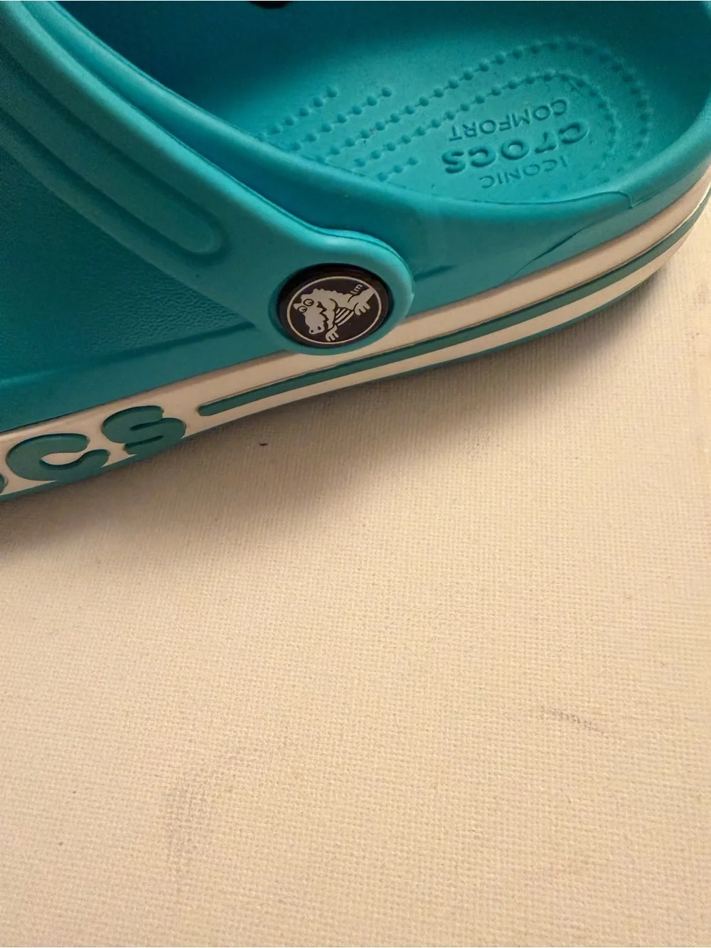 CROCS lightweight slip